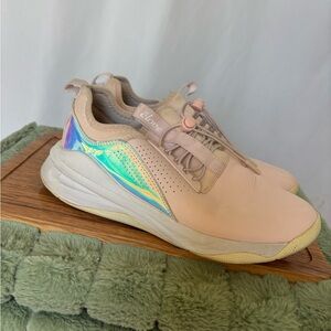 Clove Health Care Sneakers